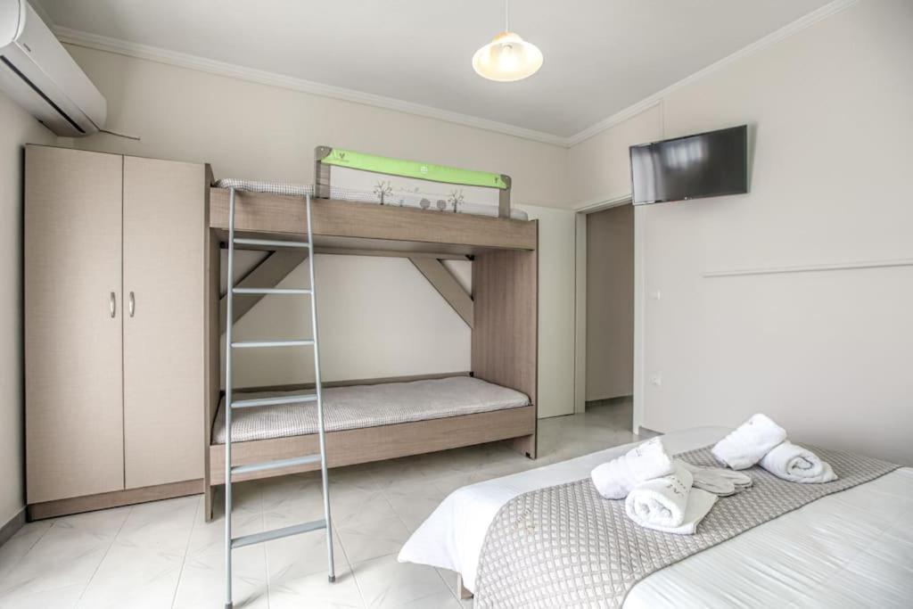 Del Sol #5 Meteora Luxurious Family Suites Καλαμπάκα Εξωτερικό φωτογραφία