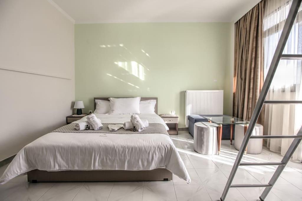Del Sol #5 Meteora Luxurious Family Suites Καλαμπάκα Εξωτερικό φωτογραφία